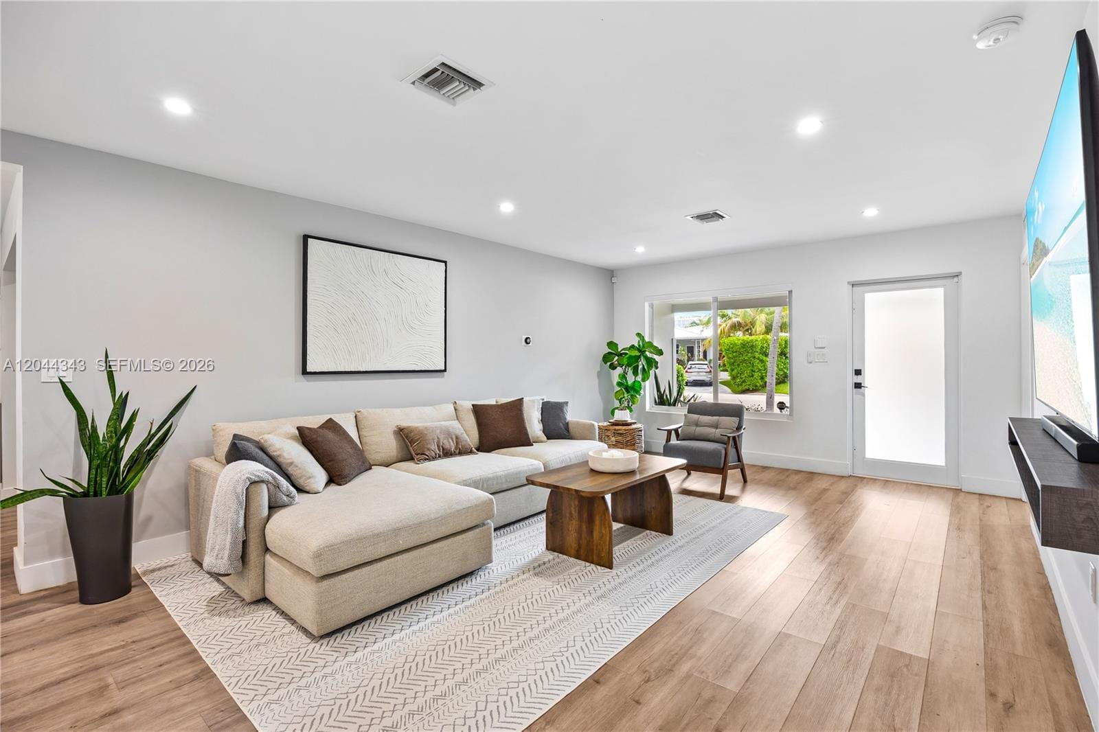 9008 Emerson Avenue — photo 4