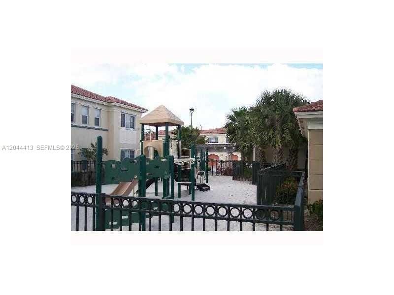 2464 Centergate Drive 101, Miramar, FL 33025 photo 10