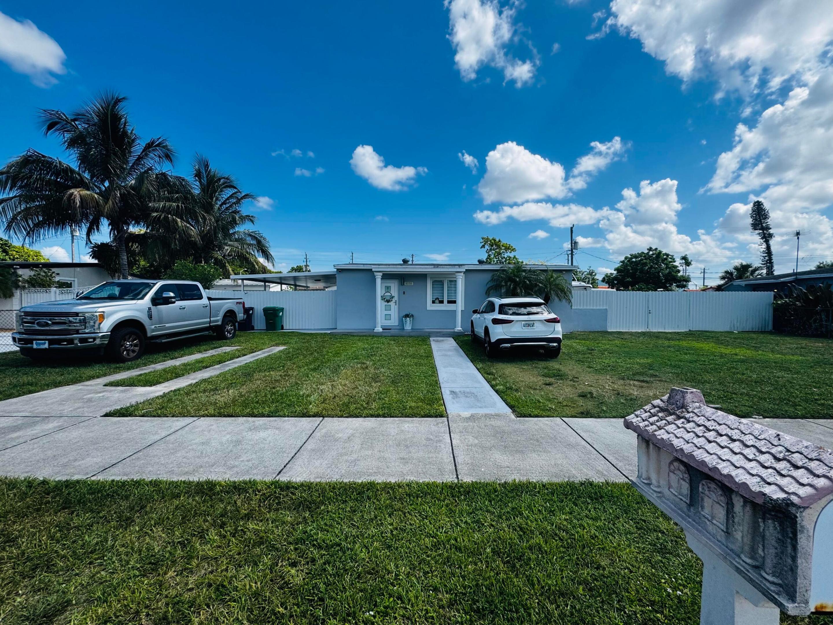 9235 SW 41st Street, Miami, FL 33165, Miami