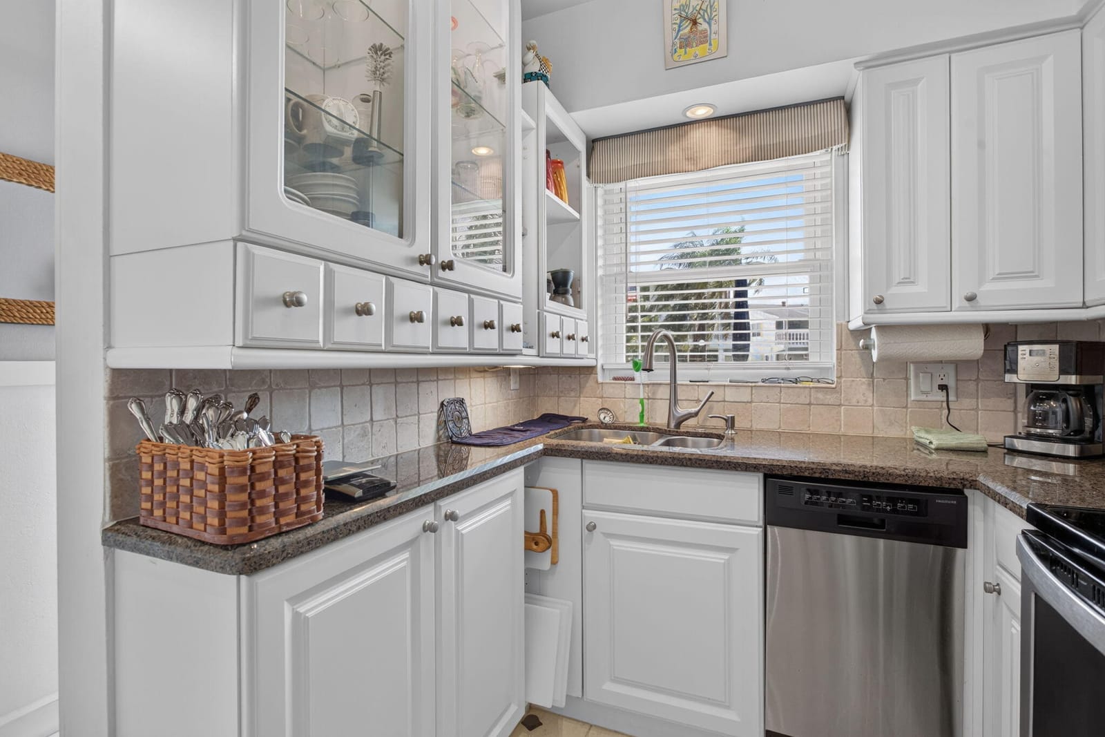 298 SE 6th Avenue 9, Pompano Beach, FL 33060 photo 17