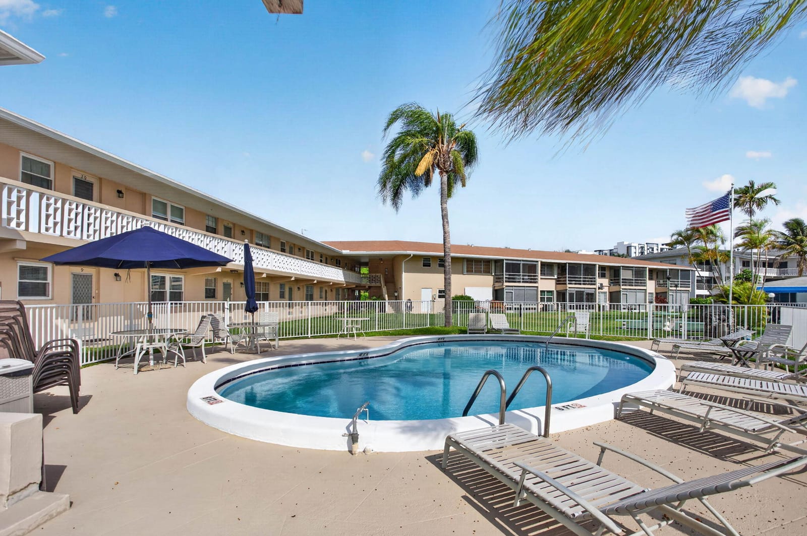 298 SE 6th Avenue 9, Pompano Beach, FL 33060 photo 4
