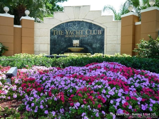 19501 E Country Club Drive 104, Aventura, FL 33180