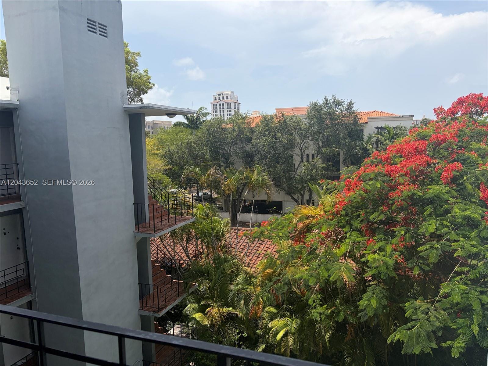 820 Salzedo Street 405, Coral Gables, FL 33134 photo 2