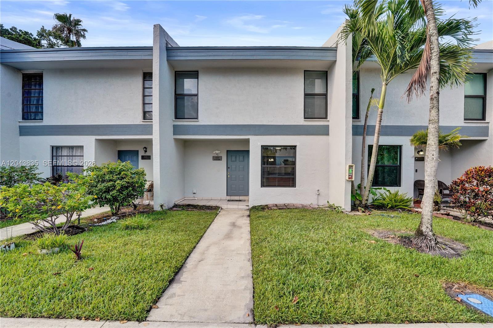 9220 NW 14th Street 272, Pembroke Pines, FL 33024, Pembroke Pines