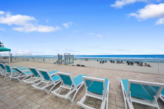 3725 S Ocean Drive 1225, Hollywood, FL 33019