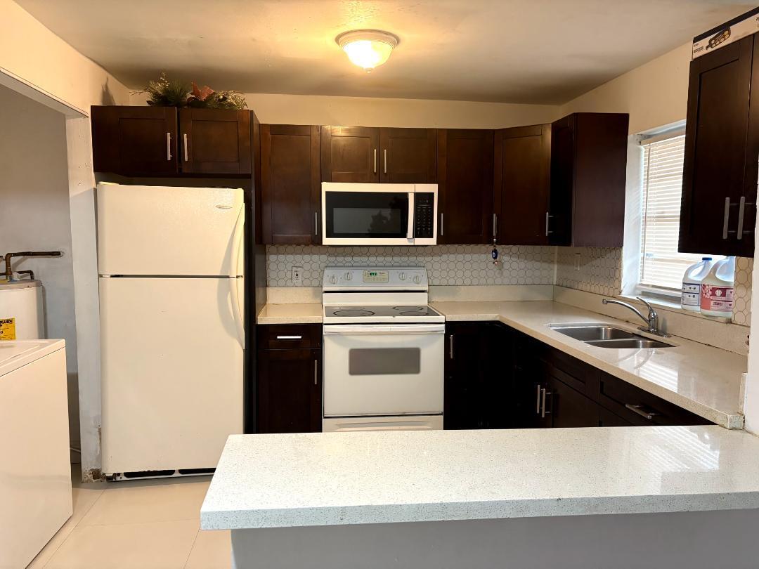 2400 NW 21st Street 3, Fort Lauderdale, FL 33311, Fort Lauderdale