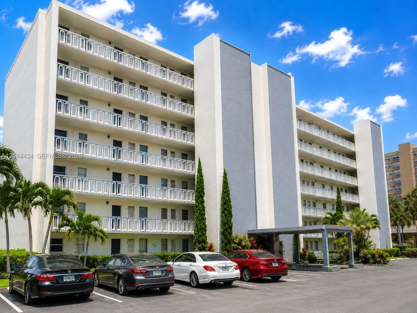 300 NE 12th Avenue 606, Hallandale Beach, FL 33009 photo 4