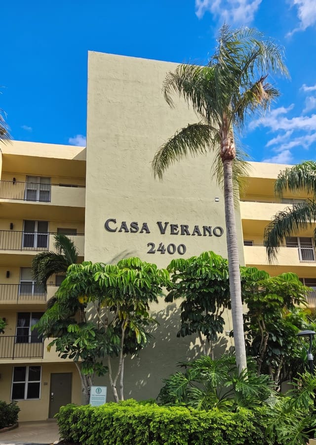 2400 NE 10th Street 108, Pompano Beach, FL 33062