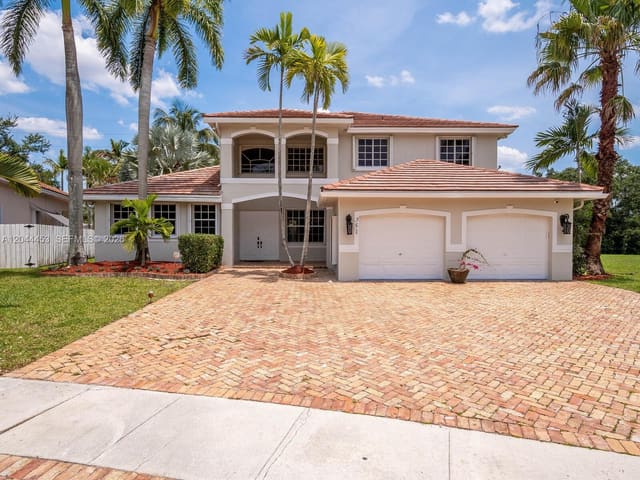 351 SW 184th Terrace N/A, Pembroke Pines, FL 33029