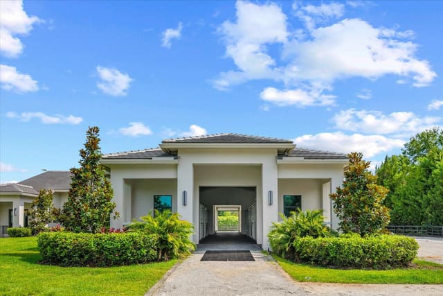 15450 Estancia Lane, Wellington, FL 33414