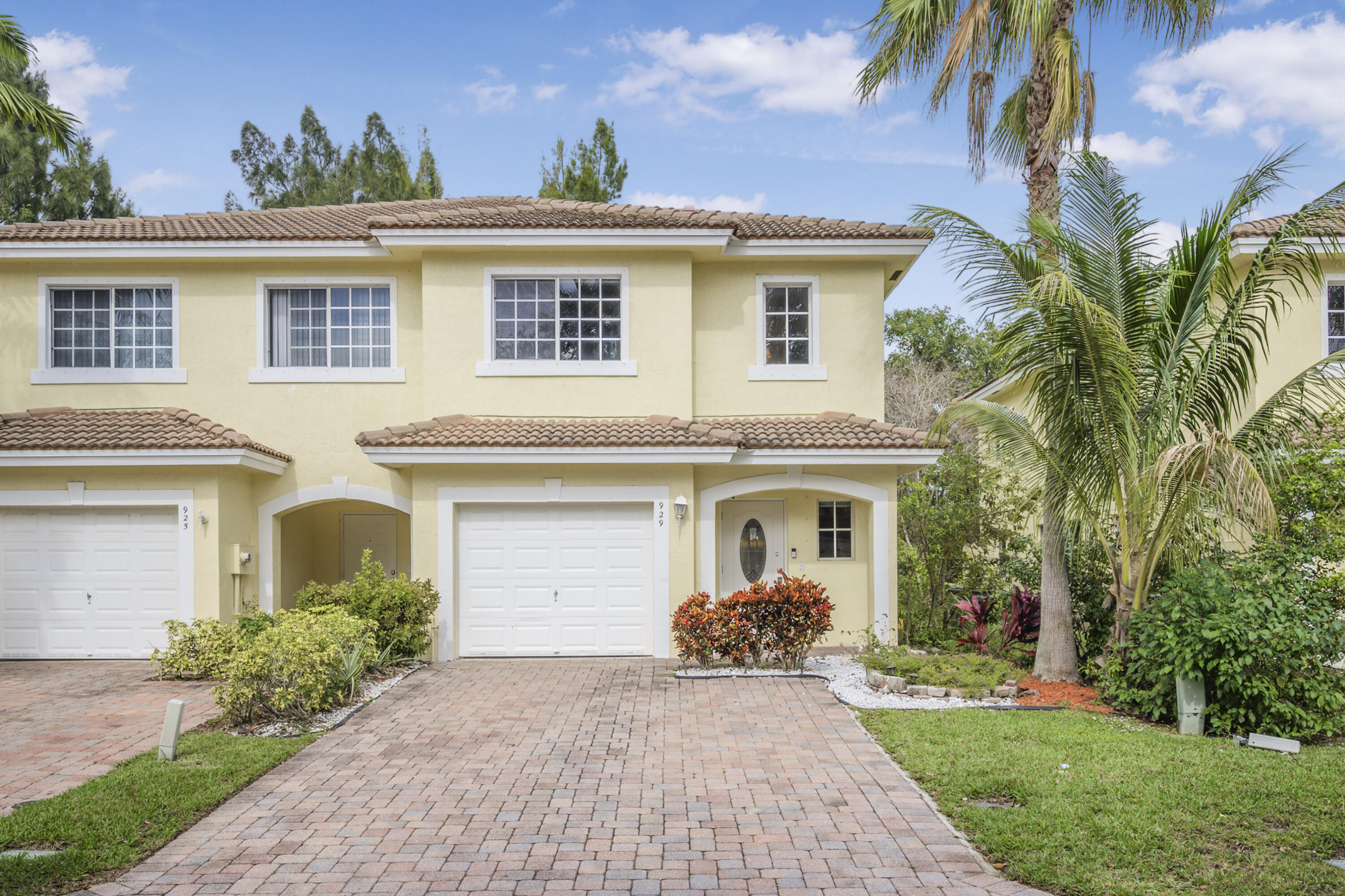 929 Imperial Lake Road, Lake Belvedere Estates, FL 33413, West Palm Beach