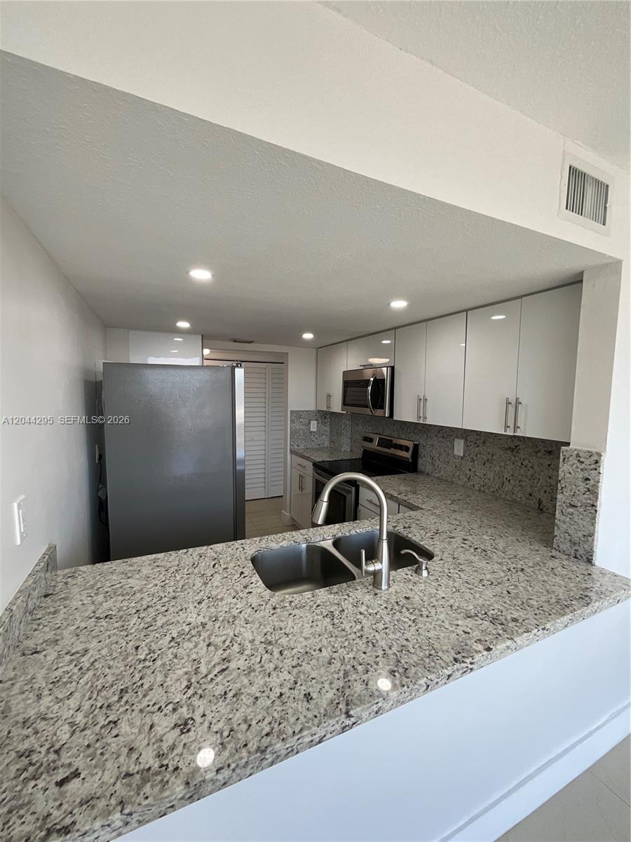9441 SW 4th Street 214, Miami, FL 33174