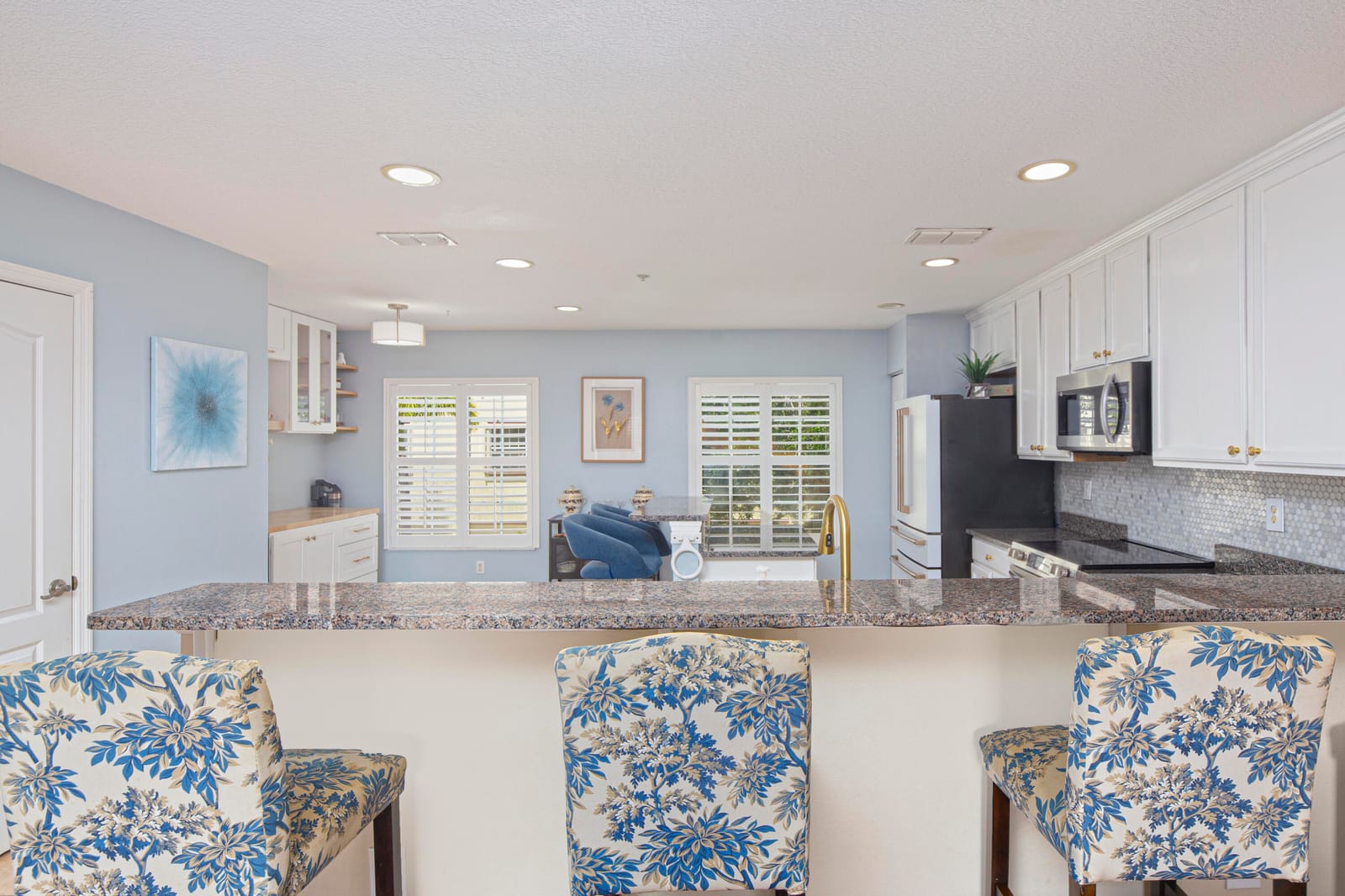 1890 SE Interlachen Drive — photo 5