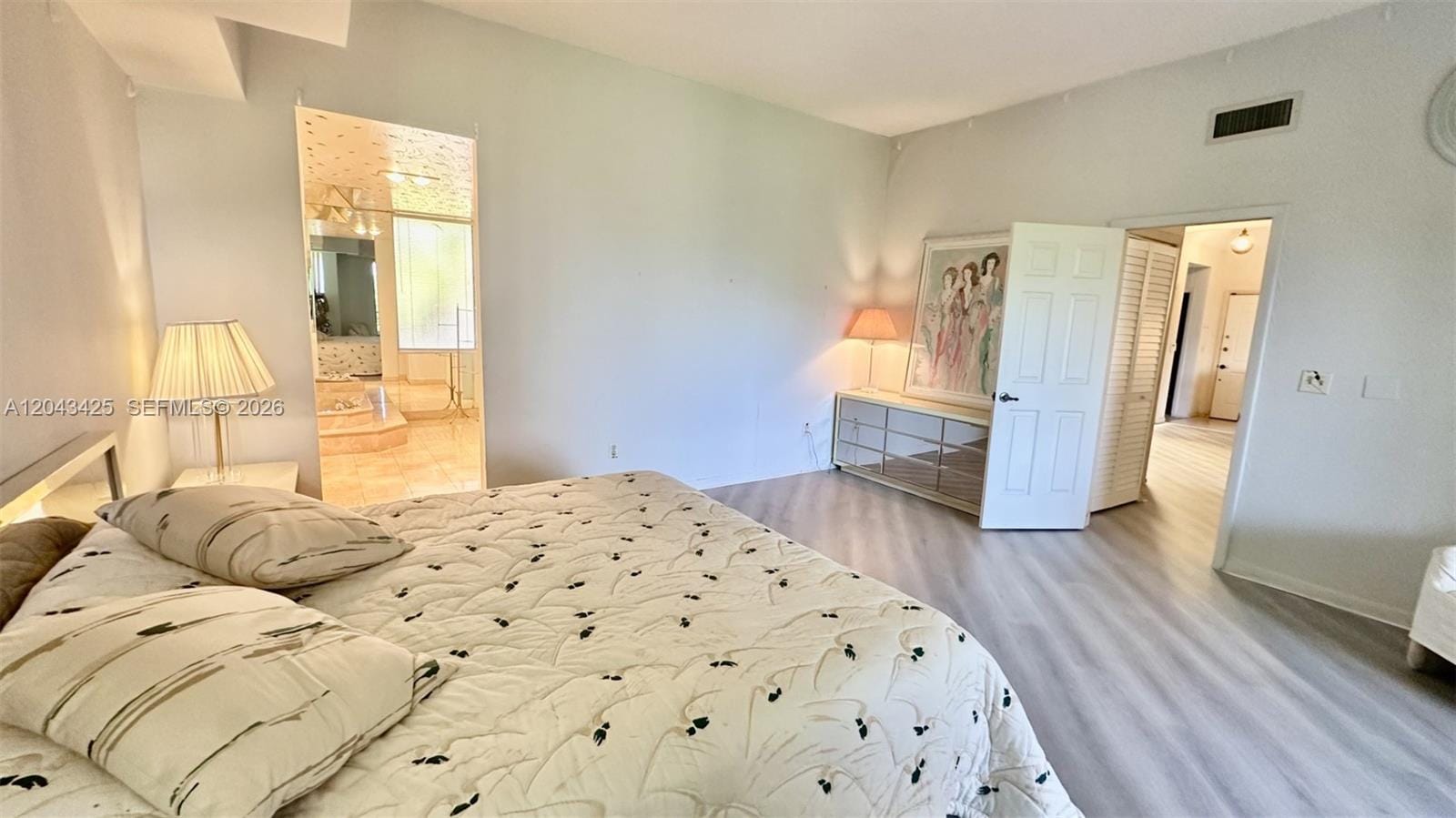 7472 La Paz Boulevard 301 — photo 11