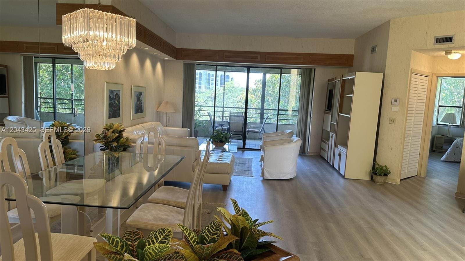 7472 La Paz Boulevard 301 — photo 3