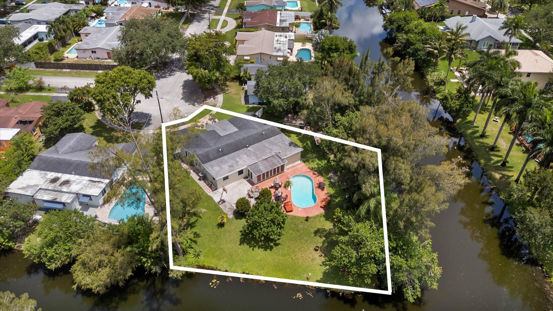 8951 SW 51st Place, Cooper City, FL 33328