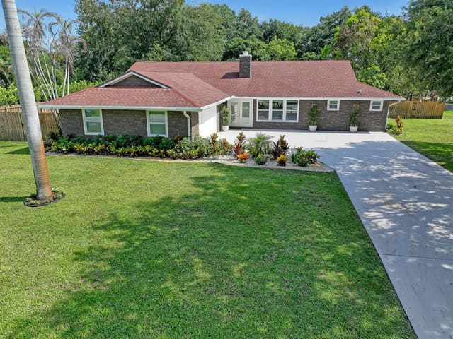 6185 White Oak Court, Little Oaks, Jupiter, FL