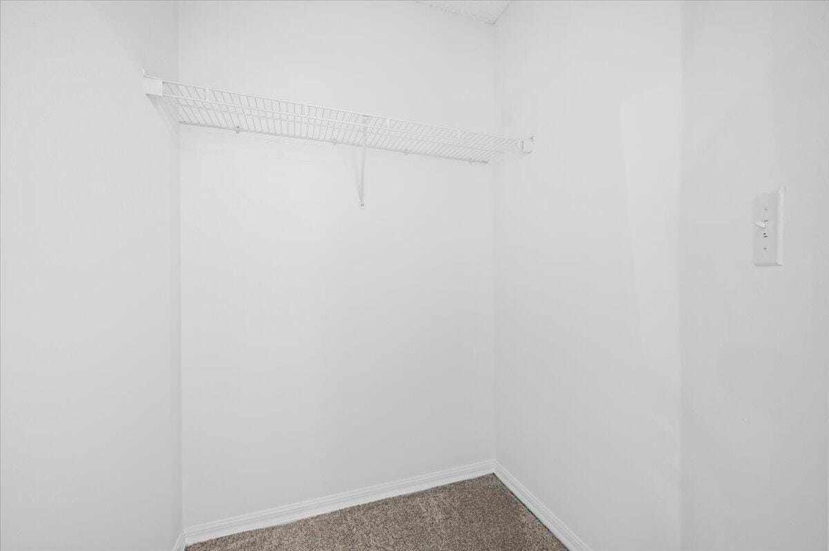 200 N Crestwood Court N 211 — photo 11