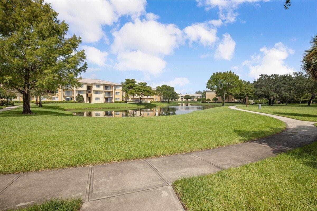 200 N Crestwood Court N 211, Royal Palm Beach, FL 33411 photo 21