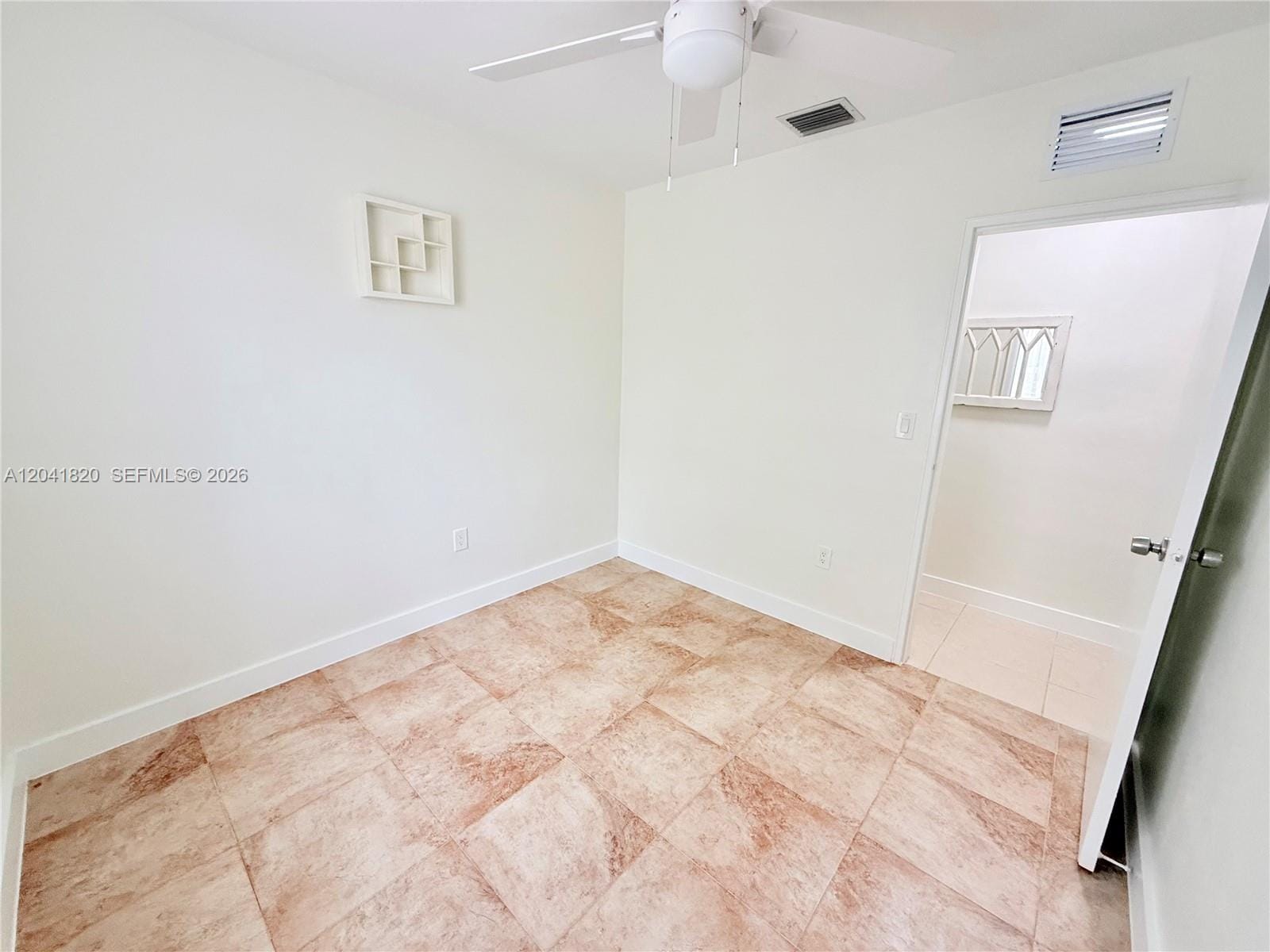 1311 N 69th Avenue — photo 11