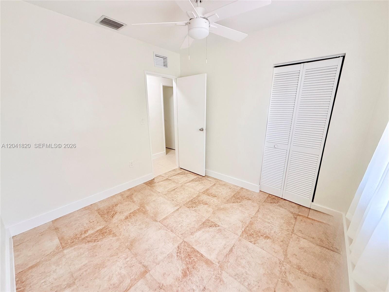 1311 N 69th Avenue — photo 10