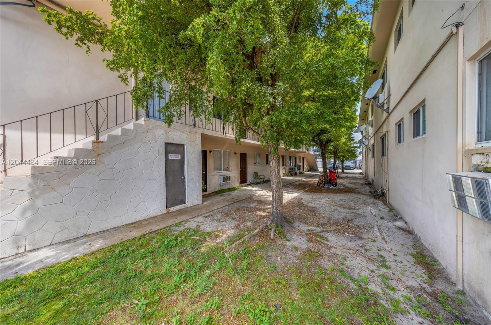 731 SW 5th Street, Miami, FL 33130 photo 10