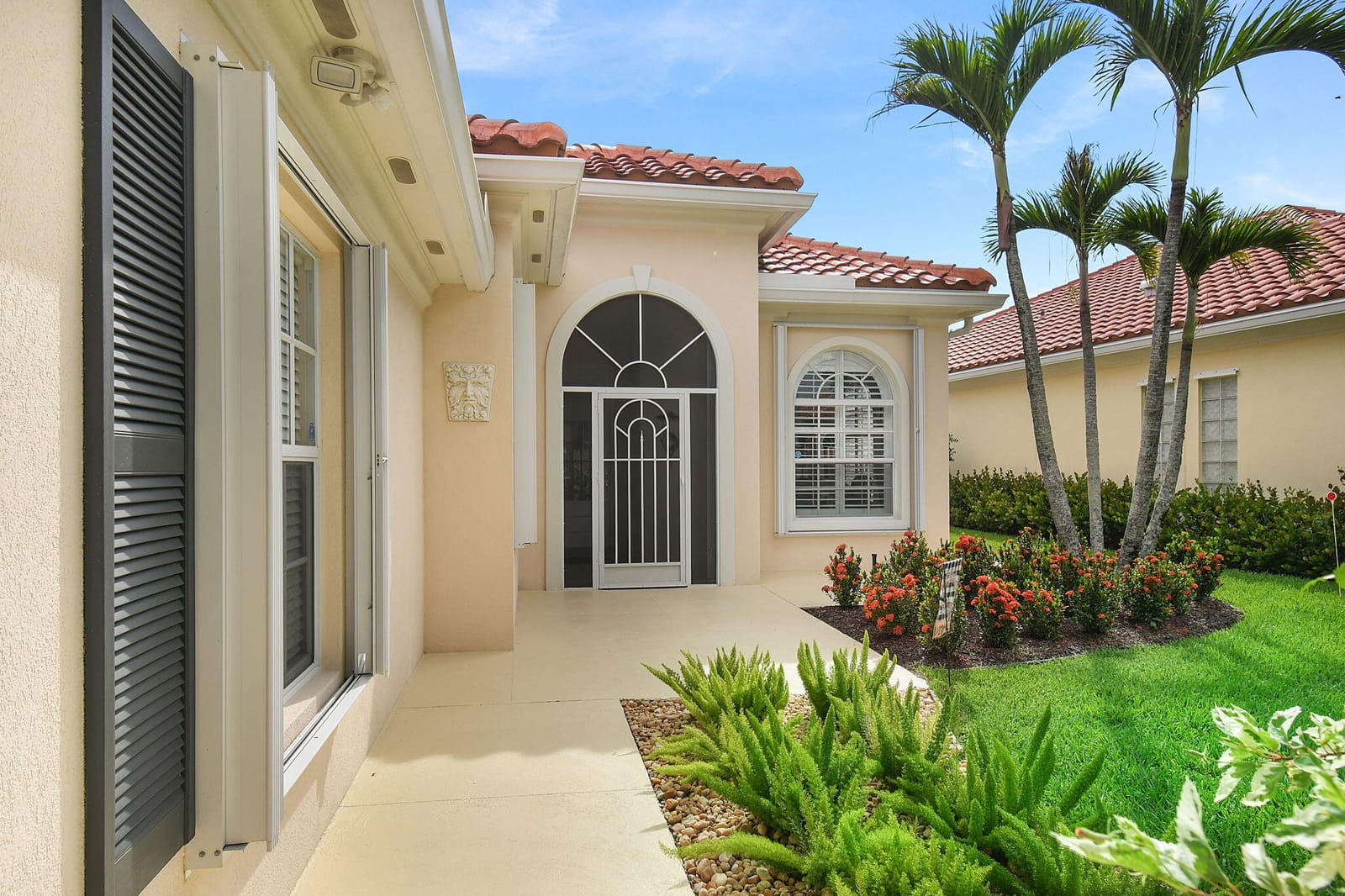 9088 SE La Creek Court, Hobe Sound, FL 33455 photo 3