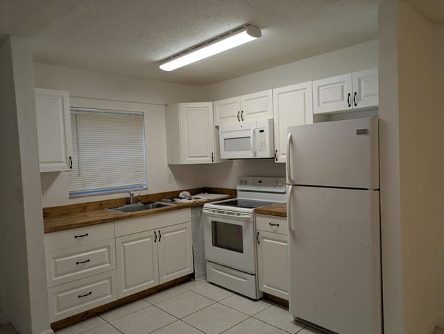 3502 Riverside Drive 3, Coral Springs, FL 33065