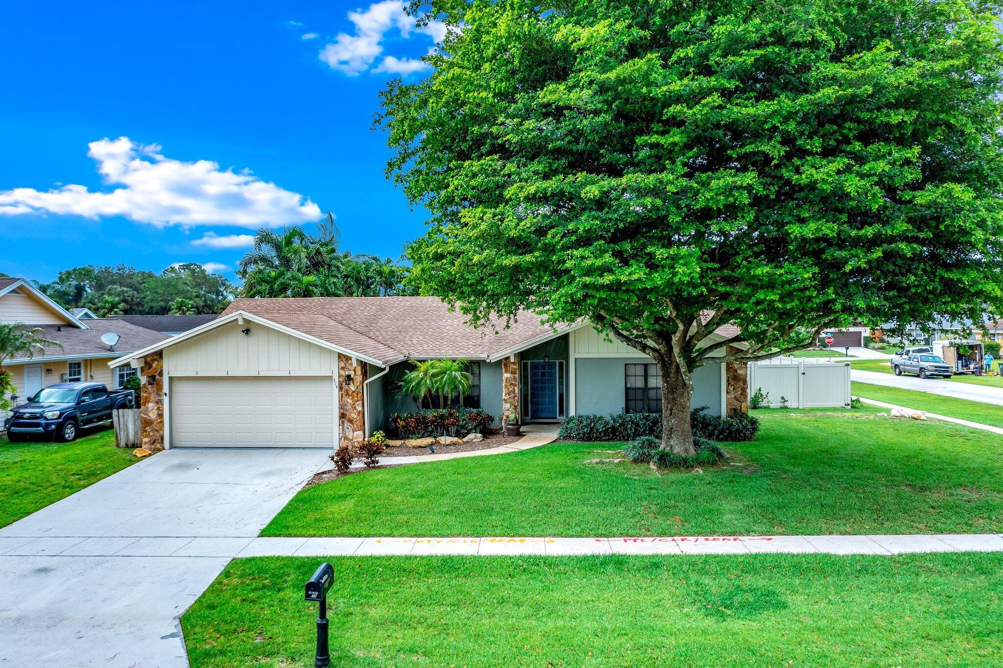 574 Juniper Place, Wellington, FL 33414, Wellington