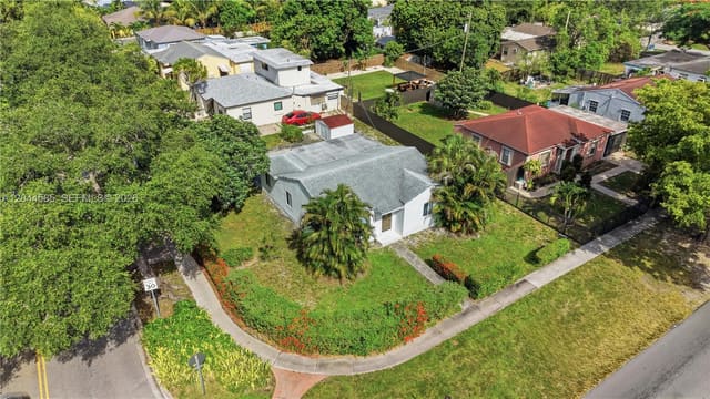 12475 NW 10th Avenue, North Miami, FL 33168