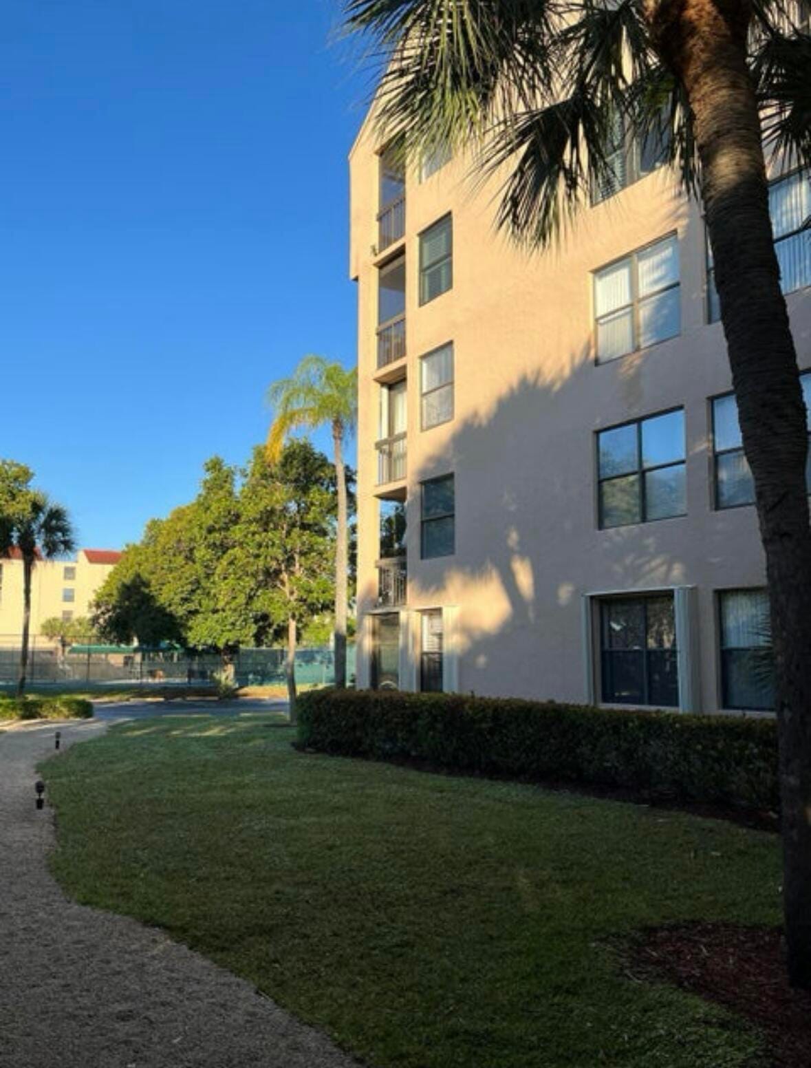 600 Egret Circle 7305 — photo 4