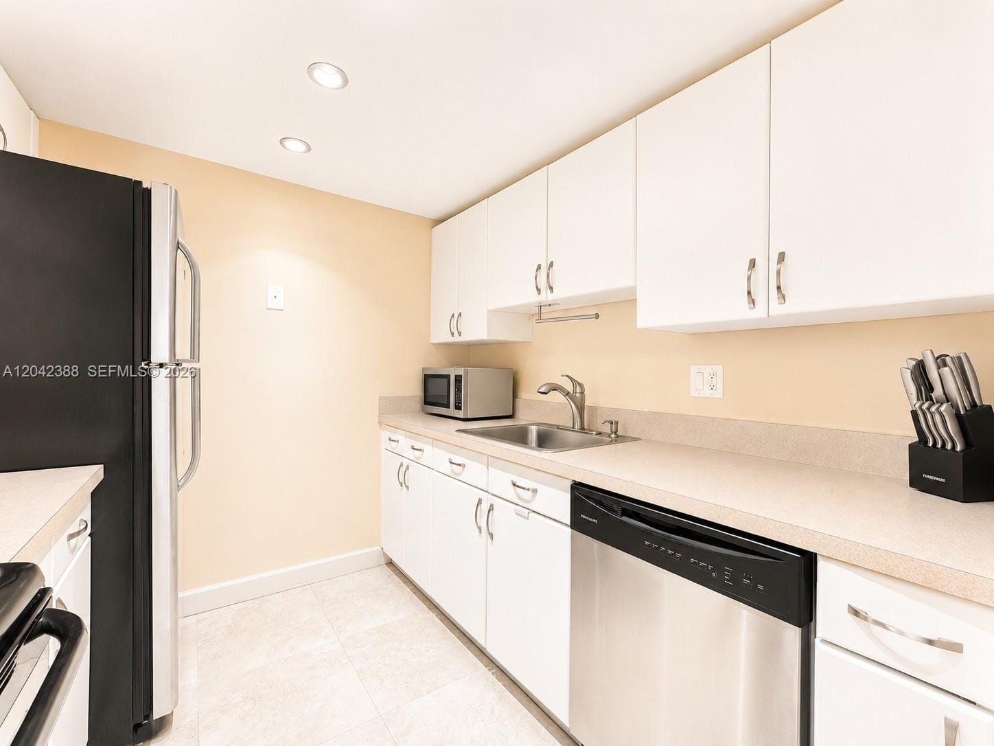14421 N Kendall Drive 403m — photo 4