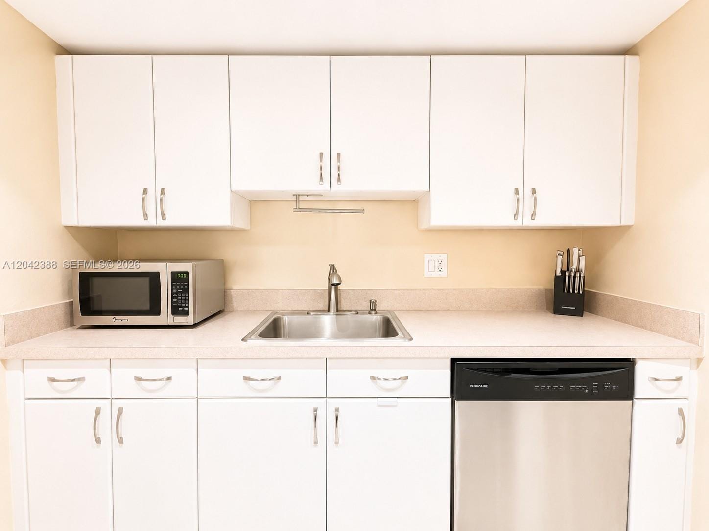 14421 N Kendall Drive 403m — photo 6