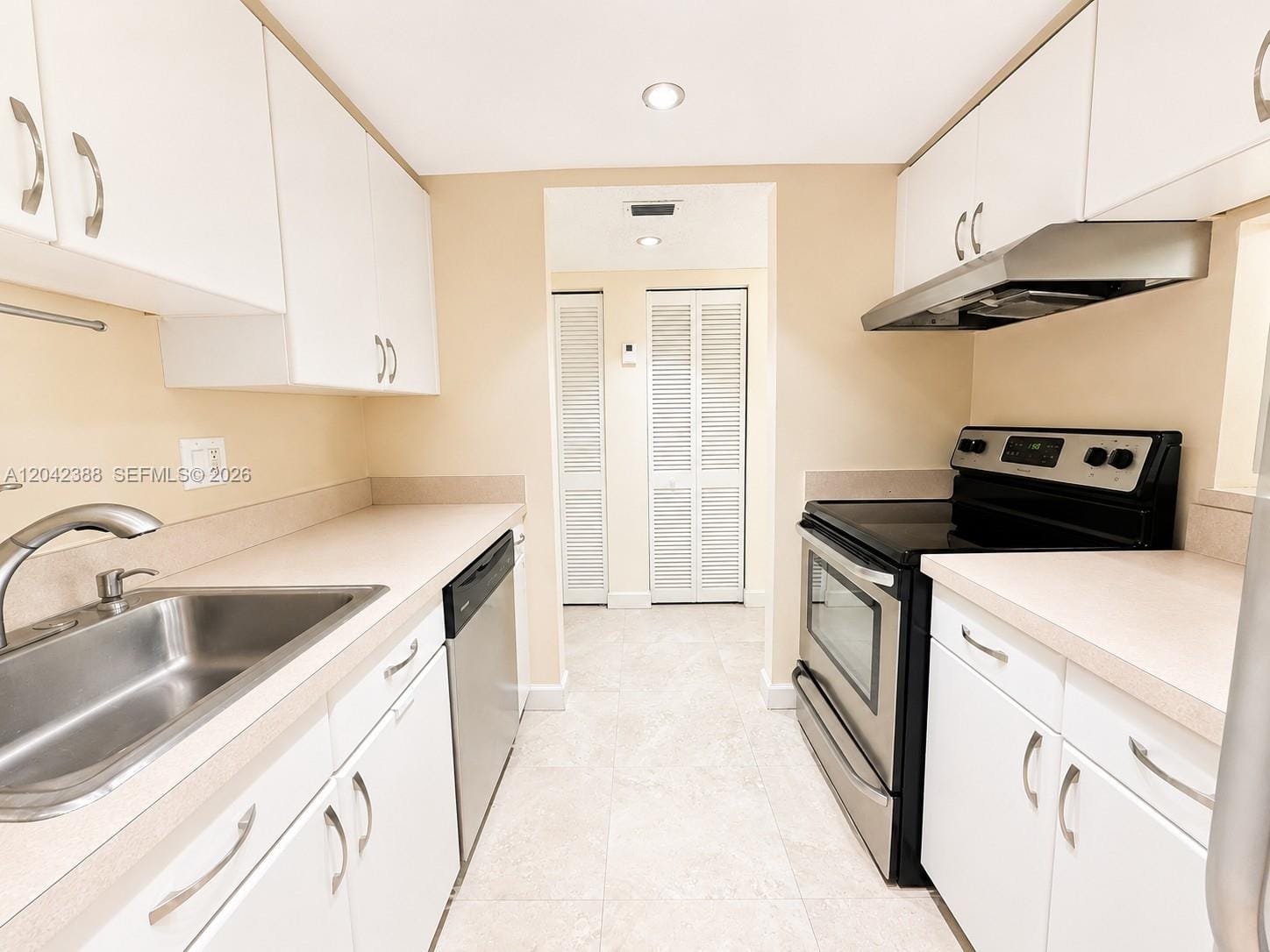 14421 N Kendall Drive 403m — photo 7