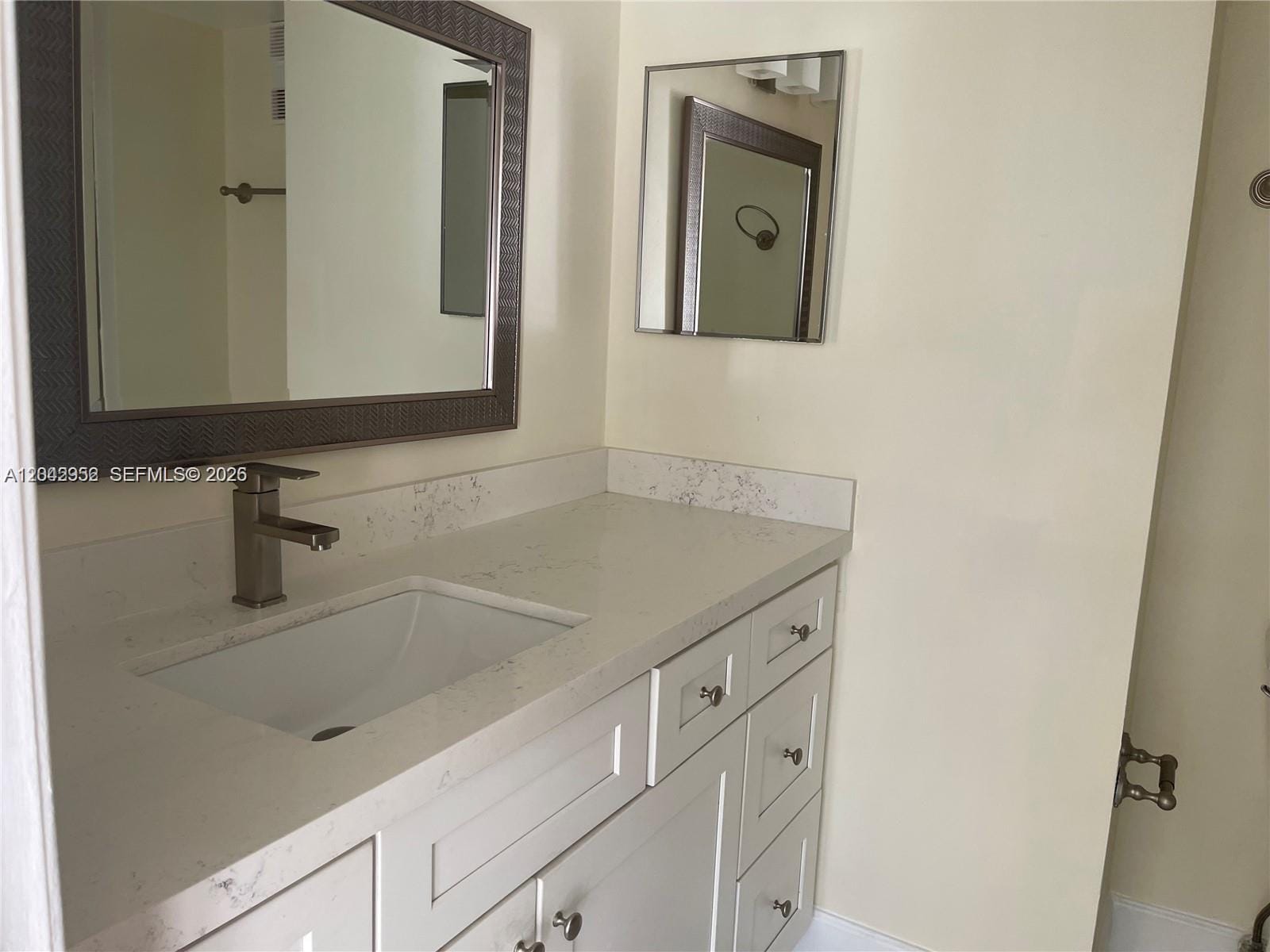 9401 Evergreen Place 103 — photo 3