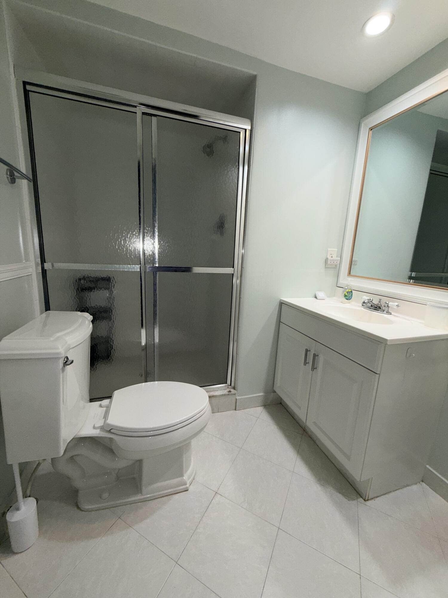 1630 Embassy Drive 104, West Palm Beach, FL 33401, West Palm Beach