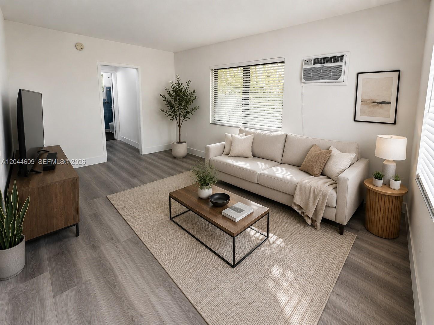 34 Madeira Avenue 3, Coral Gables, FL 33134, Coral Gables