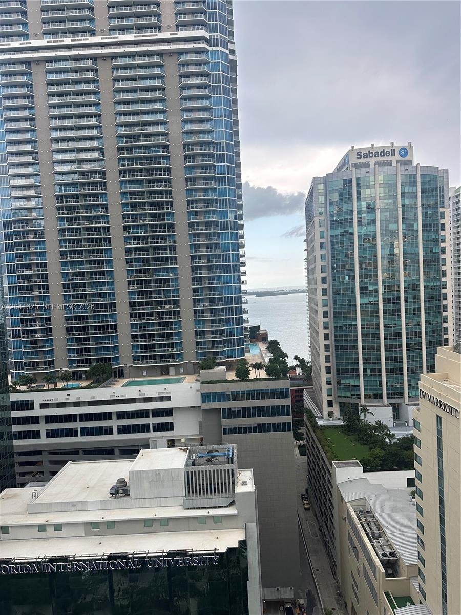 1060 Brickell Avenue 2505, Miami, FL 33131, Miami