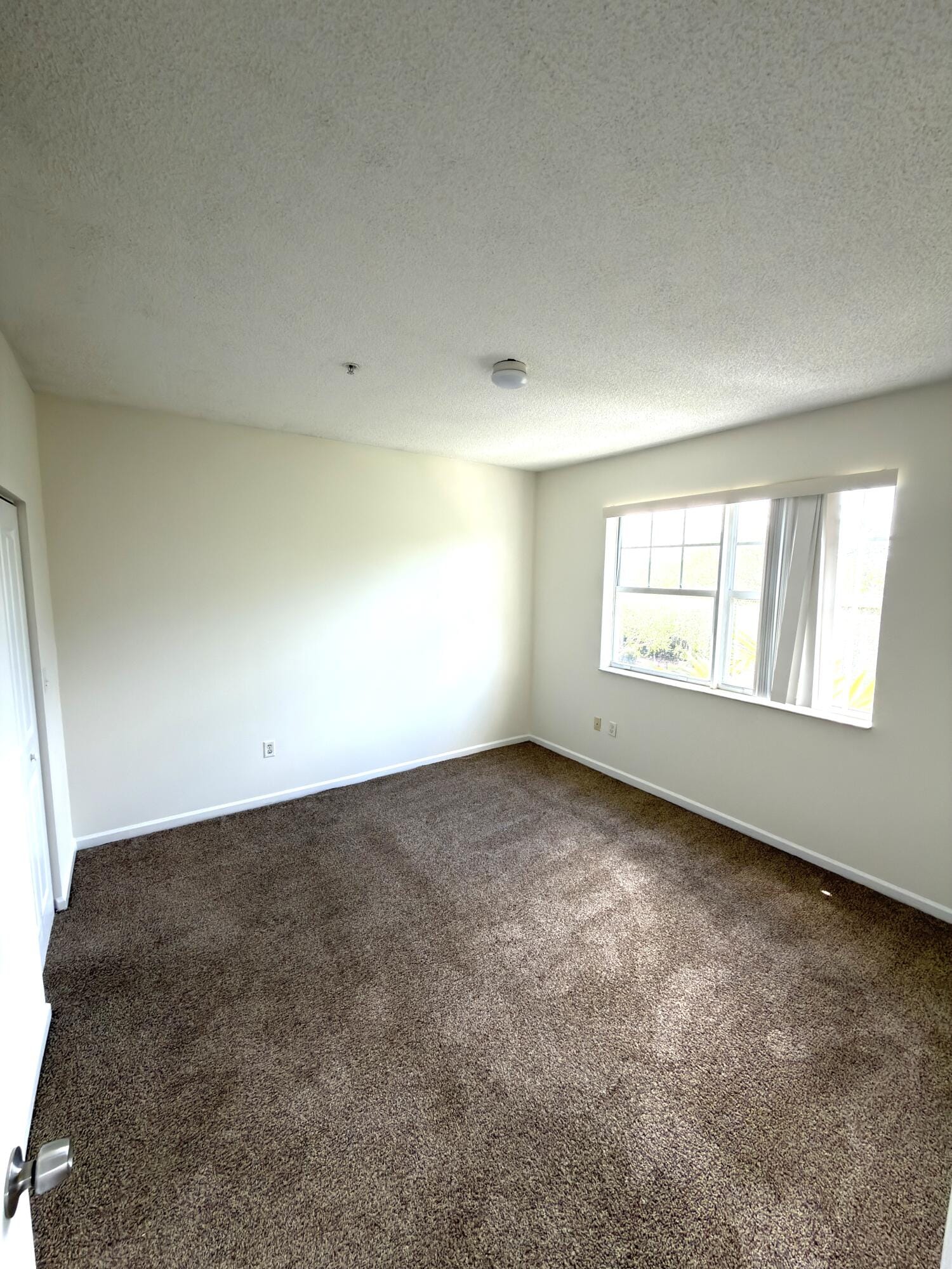 5800 W Sample 307 — photo 7