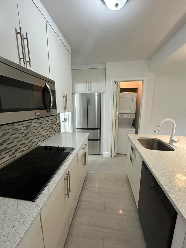 914 NE 15th Avenue 2, Fort Lauderdale, FL 33304
