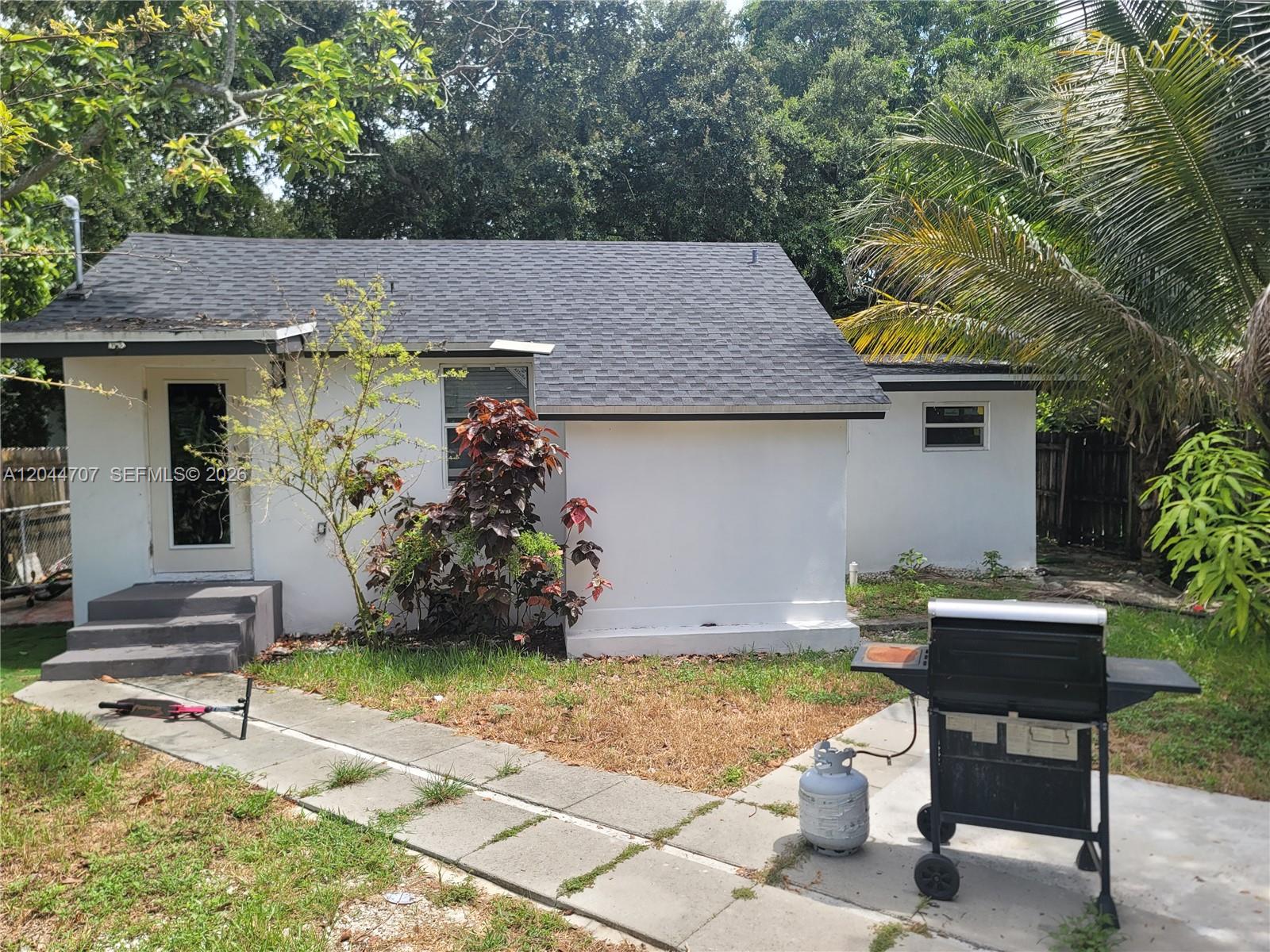 512 NW 96th Street B, Miami, FL 33150, Miami
