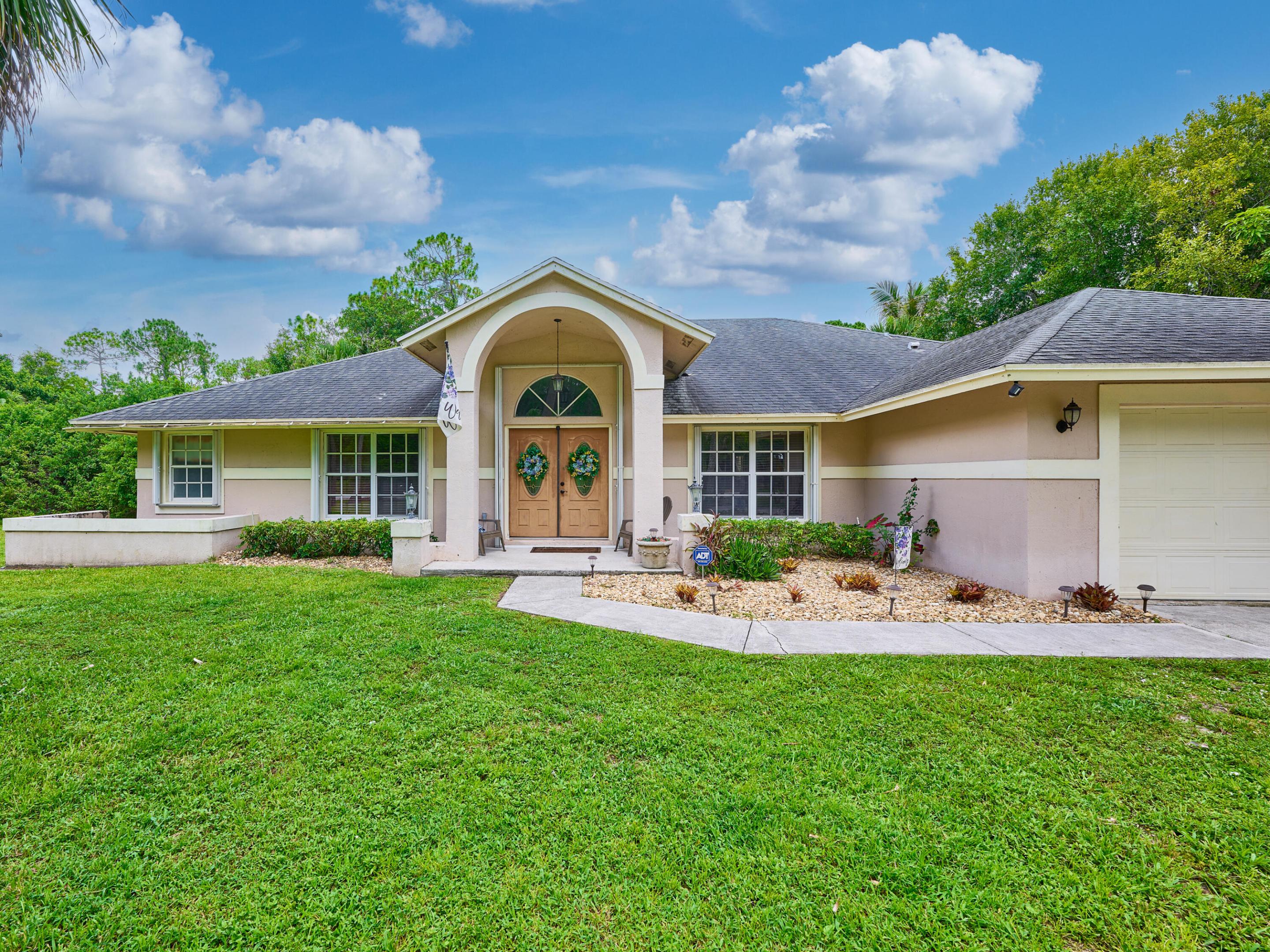 Pending home at 16405 90th Street N, The Acreage, FL 33470