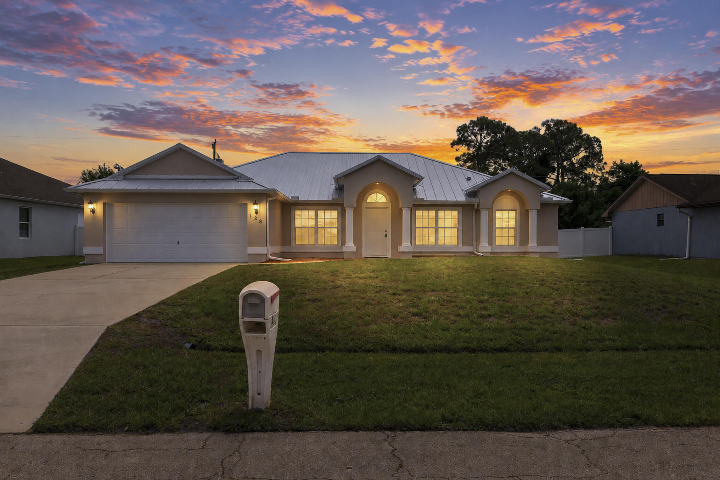 188 SW Klee Circle, Port St. Lucie, FL 34953