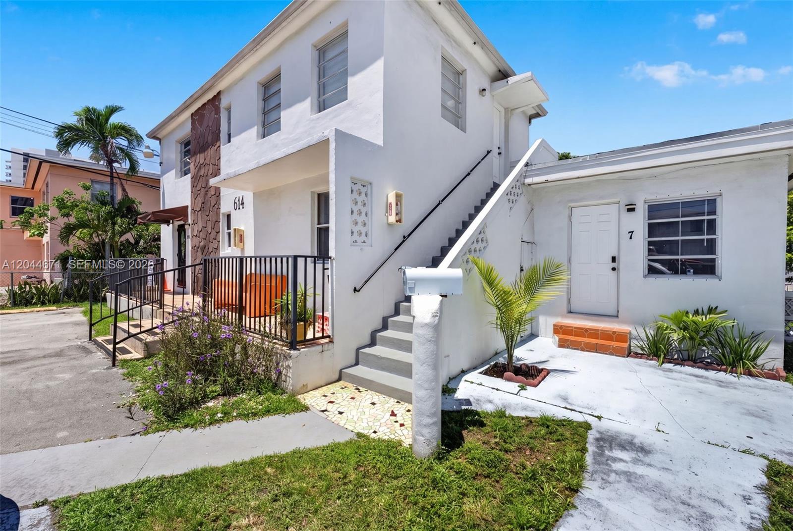 1900 SW 6th St 6th Street 6, Miami, FL 33135, Miami