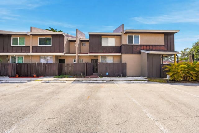 1227 Sussex Drive, The Hamptons Of North Lauderdale, North Lauderdale, FL