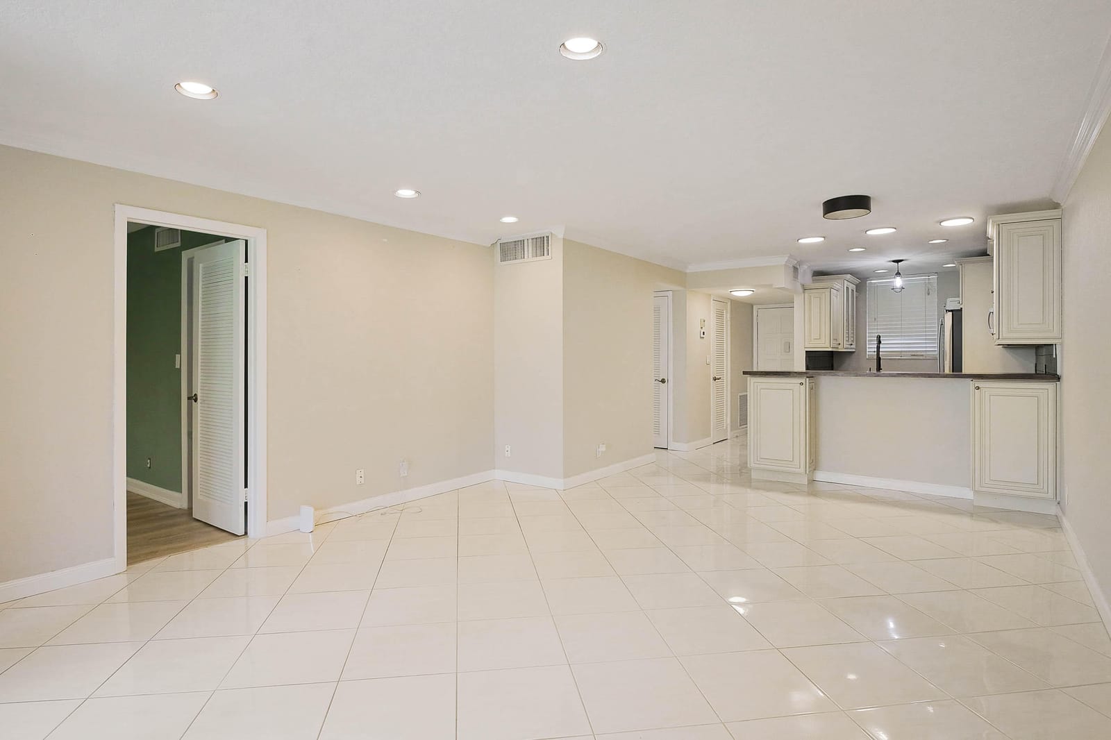 4381 Trevi Court 107, Lake Worth, FL 33467 photo 4