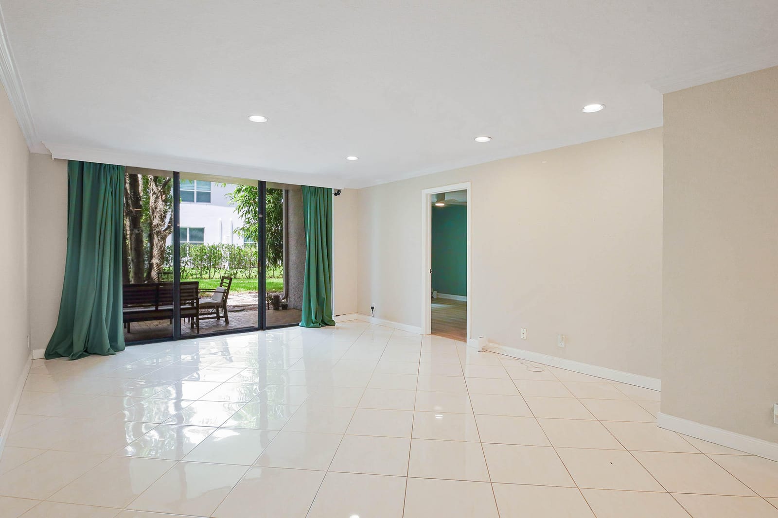 4381 Trevi Court 107, Lake Worth, FL 33467 photo 5