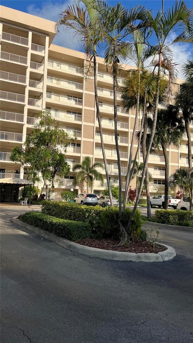2901 S Palm Aire Drive 408, Pompano Beach, FL 33069