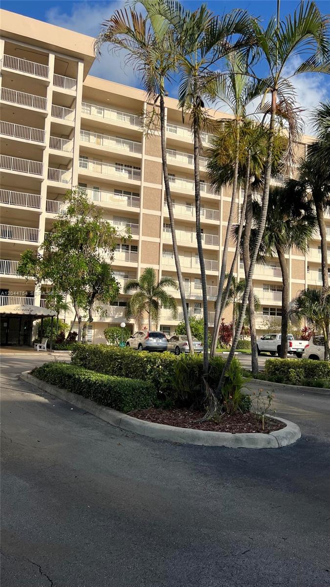 2901 S Palm Aire Drive 408, Pompano Beach, FL 33069, Pompano Beach