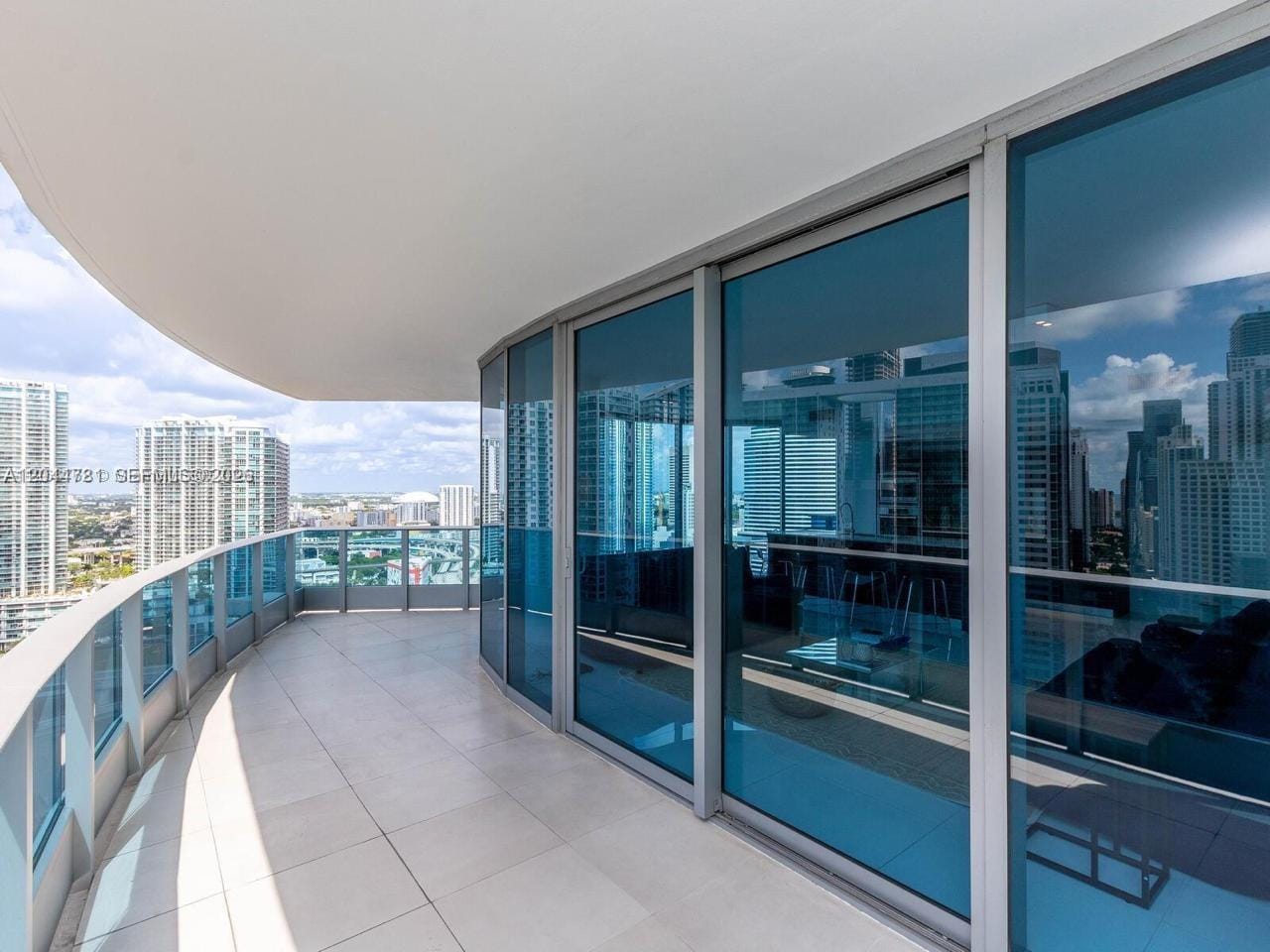 200 Biscayne Boulevard Way 3102, Miami, FL 33131 photo 2